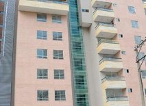 Ventanas en aluminio y vidrio para edificios